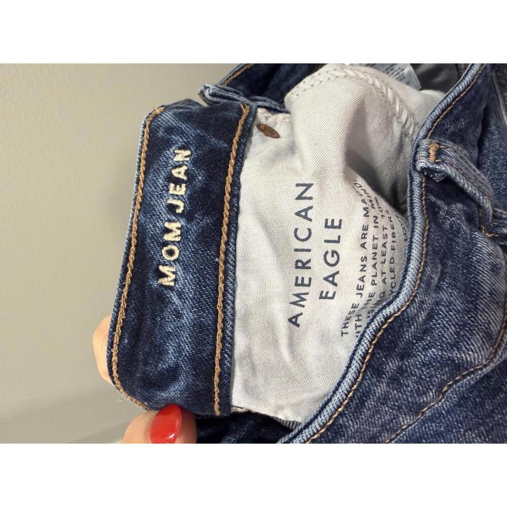 American Eagle Dark Wash Mom Jean, Women's Size 2 - Picture 8 of 9